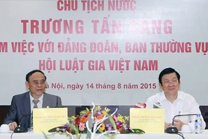 Bảo vệ lợi ích quốc gia trên các diễn đàn quốc tế