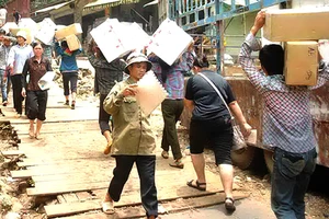 Miễn thuế cho cư dân biên giới, ai được lợi?