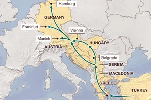 26 dân nhập cư suýt chết trên xe tải thứ hai ở Áo