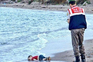 Bức ảnh gây sốc toàn châu Âu