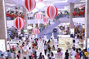 Khai trương TTTM Vincom Quang Trung, TP.HCM