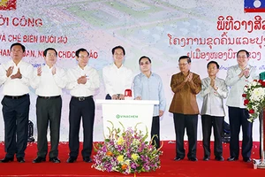 Thủ tướng dự lễ khởi công dự án muối mỏ kali tại Lào