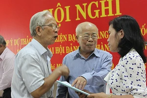 Cần mạnh dạn loại bỏ những người biến chất 