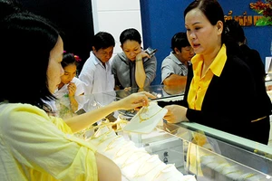 Mất cả trăm tỉ, sao vẫn lao vào vàng ảo?