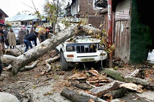 Động đất Nam Á: 180 người chết