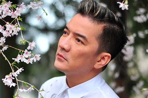 Gần hết năm Đàm Vĩnh Hưng mới làm ca sĩ