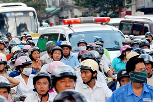 Để không chết trên đường đi cấp cứu tuyến trên