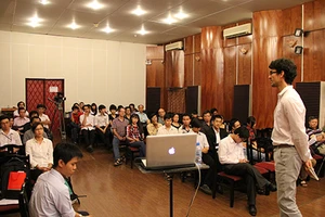 Gieo mầm guitar cho mười năm sau