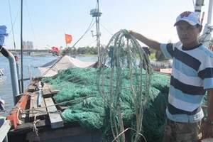 Lưới ngư dân bị phá trên vùng đánh bắt chung với TQ