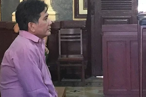 Đi tù xong rồi vẫn bị lôi ra xử tiếp