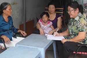 Bị chồng đánh nên chạy tới đâu?