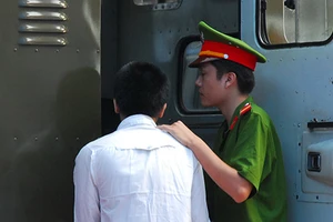 Cấm trừng phạt tàn bạo người bị tạm giam, giữ