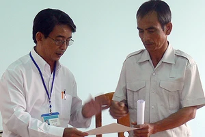 ‘Nước mắt công dân’ của ông Huỳnh Văn Nén