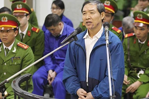 Quan tham nộp tiền thoát án tử: Vẫn phải ngồi tù ít nhất 30 năm!