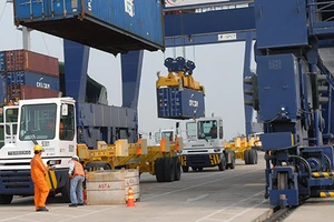 Tiền Trung Quốc ‘lên ngôi’, Việt Nam ảnh hưởng gì ?