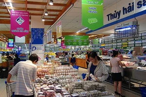 Khoai lang sôcôla, cháo...phục vụ 'thượng đế' dịp tết