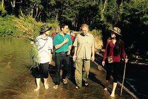 Phượt đêm trong rừng Yok Don