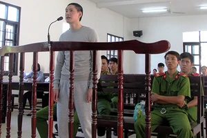 Tội phạm thẻ tín dụng giả lộng hành