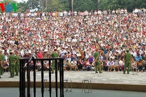 Quan tòa cũng ngán xử án lưu động