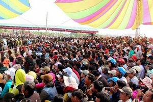 Không nên ‘triển lãm’ tội ác