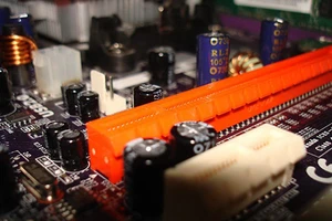 Lenovo lại lén cài phần mềm gián điệp