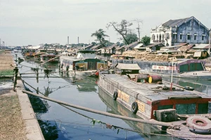 Sông Ông Lãnh hôi mùi cần lao mà dễ thương 