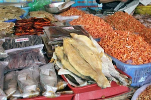 Đừng mơ người Mỹ mua cá khô, mắm tôm… Việt 