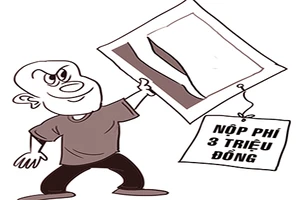 Khoe thân còn phải trả phí!