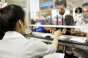 Giá vé xe tết tăng hơn ba lần