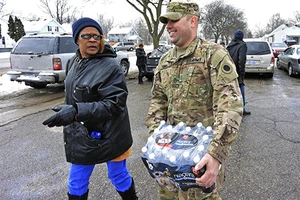 Nước gây bệnh, Tổng thống Obama ban bố tình trạng khẩn cấp