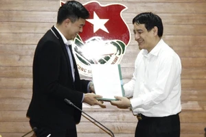 Bộ Tư lệnh CSCĐ khẳng định thăng hàm cho MC Tuấn Tú là đúng