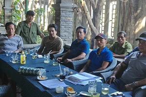 2 tỉ đồng lương khoán của bảo vệ ‘chảy’ đi đâu? 