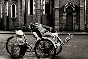 Viết về Sài Gòn, dễ mà khó