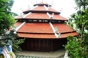 Gia hạn tháo dỡ biệt phủ 100 tỉ đồng thêm 75 ngày