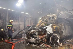 Xe cháy trong garage, đòi bảo hiểm thế nào?