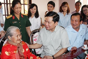 Bí thư Đinh La Thăng: ‘Vì dân hành động, không nói nhiều’