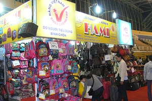 Loạn các chương trình vinh danh DN - Kỳ 1: Đóng tiền 'mua' vinh dự