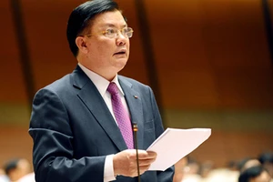 Điều hành ngân sách ‘như đi trên dây’