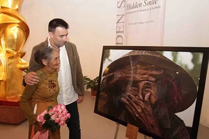 ‘Cụ bà đẹp nhất thế giới’ ở Hội An