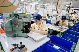 Yêu cầu các doanh nghiệp thực hiện nâng lương cho NLĐ