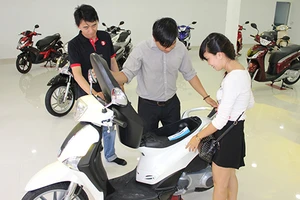 Xe tay ga đắt tiền đổ bộ vào Việt Nam 