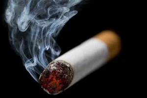 Hít khói thuốc bám trên đồ vật cũng nguy hiểm chết người