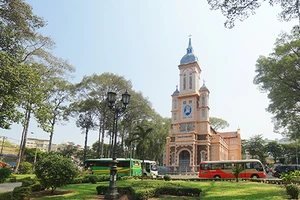 Nhà thờ cổ Sài Gòn - Bài 4: Ngôi nhà thờ nằm trên ‘đất vàng’