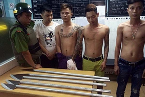 Giang hồ Trương Ghi Ta nộp cả bao vũ khí