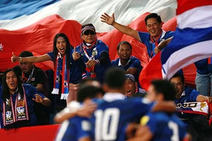 Vòng loại World Cup 2018: Về đích sớm, Thái Lan mở tiệc mừng 