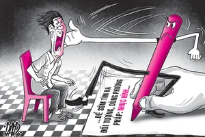 Nguyên thiếu úy công an đánh, đá nghi phạm