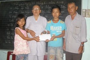 13 năm dạy học không lương