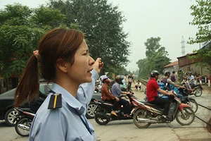 Dân liều chặn đường tàu hỏa, luật xử sao?