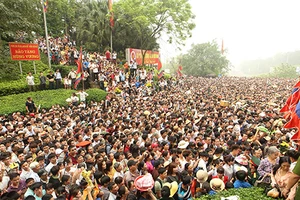 Trọng tín ngưỡng nhưng phải xóa mê tín