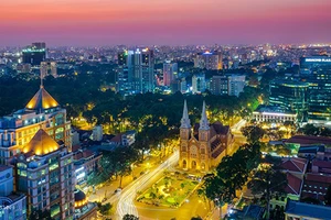 Nhà thờ cổ Sài Gòn - bài cuối : Kiến trúc Công giáo trong hồn đô thị 